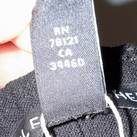 Eileen Fisher Cropped Crepe Wide Leg Pants Black (Large) lightweight workwear - Picture 9 of 9